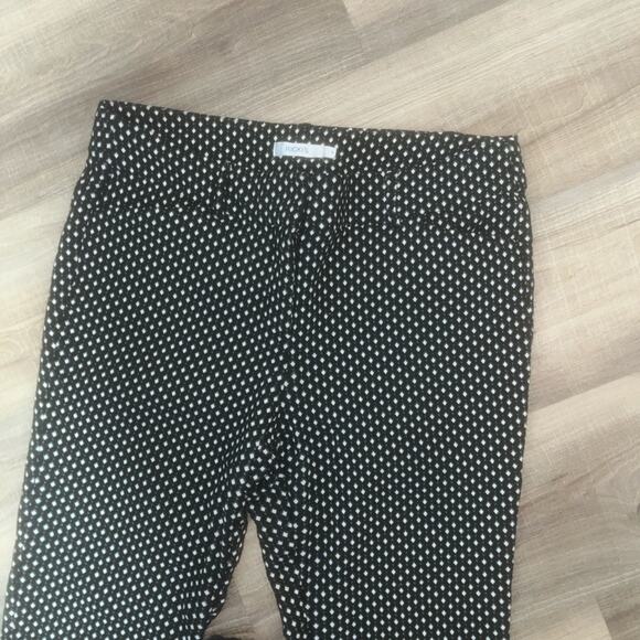 Ricki's Black and White Polka Dot Ankle Pants Sz 8 - Picture 5 of 9